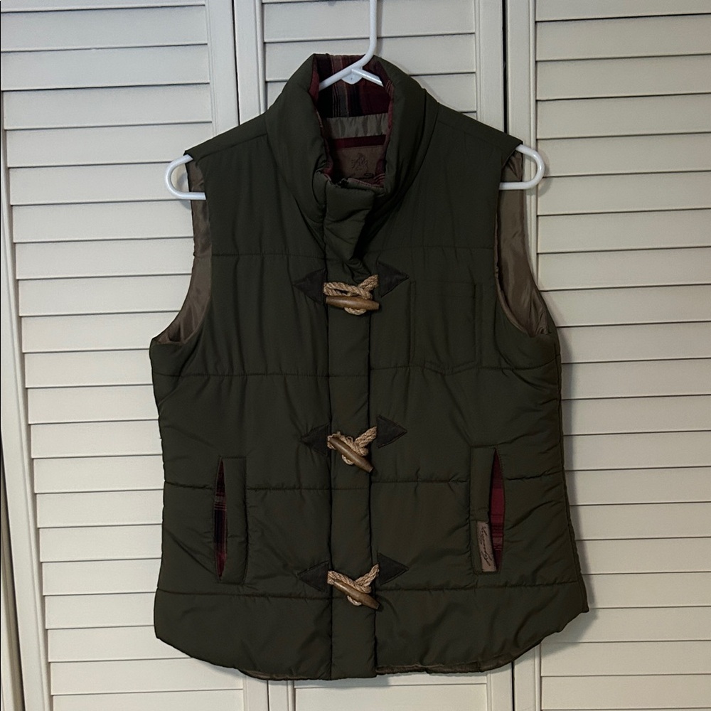 Legendary Whitetails Dark Green Toggle Vest